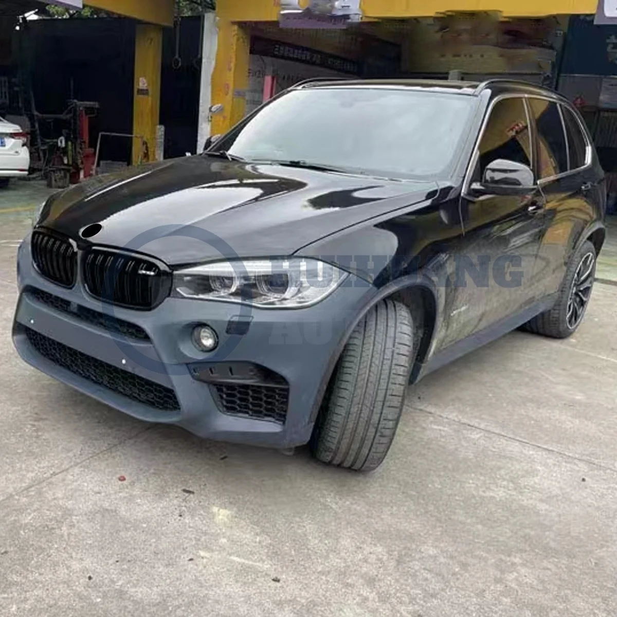 Car Body Kit for  X5 F15 2013 2014 2015 2016 2017 2018 Upgrade X5M with Front Bumper Assembly Grilles Rear Bumper Tail Pipes