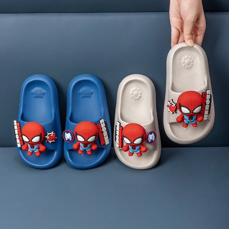 شباشب مارفل للأطفال صيفية للأولاد في الأماكن المغلقة بجزء سفلي سميك صنادل ناعمة مضادة للانزلاق شباشب للأولاد من الكرتون أحذية زرقاء خارجية #6