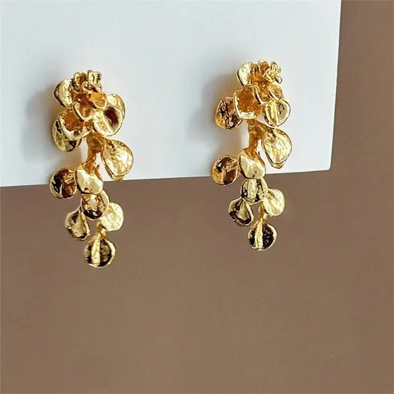 

Ohrringe Aretes Mujer Moda Metal Flower Tassel Dangle Earrings Boucles D'oreilles Femme Pendientes Tous
