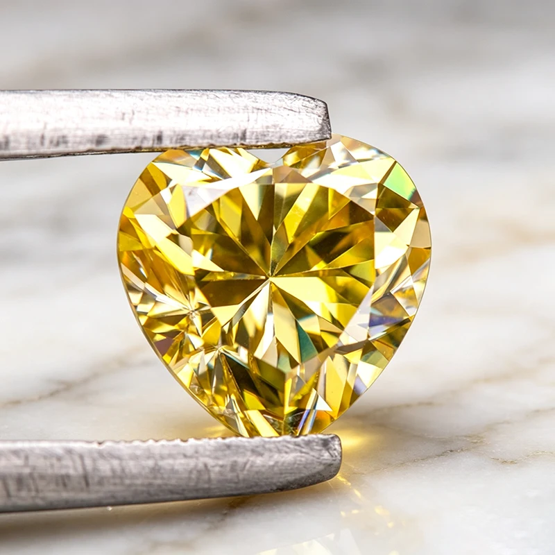 Moissanit-Stein in Zitronengelb mit Herzschliff, Edelstein für Ring-, Halsketten- und Ohrringherstellung, Besteht Diamanttester mit Zertifikat – Detail 5