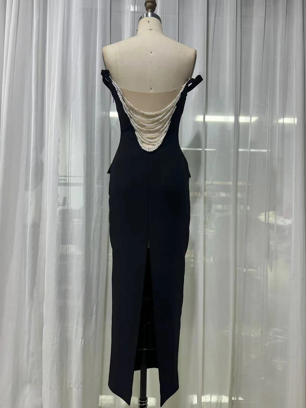 Modphy 2025 nouveau Sexy perle perle gland mince longue robe femmes hors bretelles moulante Maxi robe élégante robe de soirée