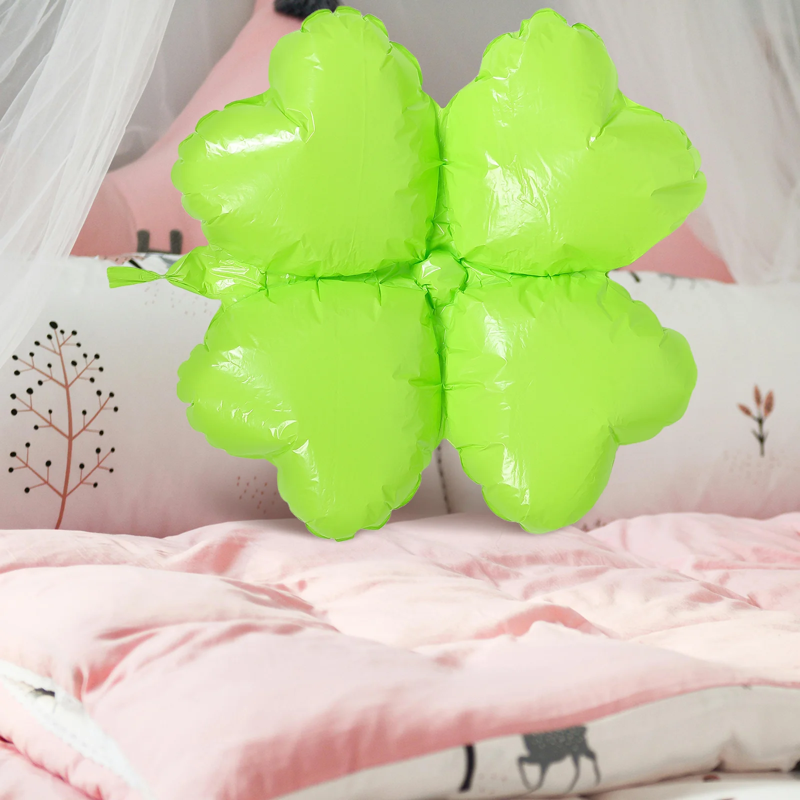 

5Pcs Four Leaf Balloons St Patricks Day Indoor Party Decoration Festival Background Creative Balloon Supplies Creative Balloon