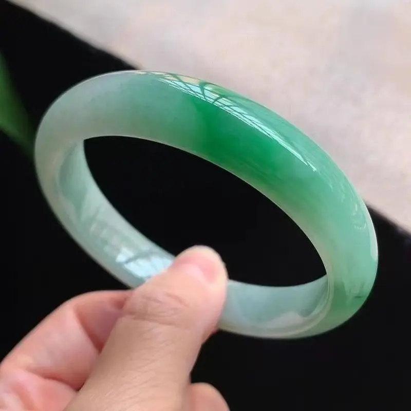 Light jadeite bracelet for girls, -type Burmese , round bean single-color ice-waxy floating green jade bracel
