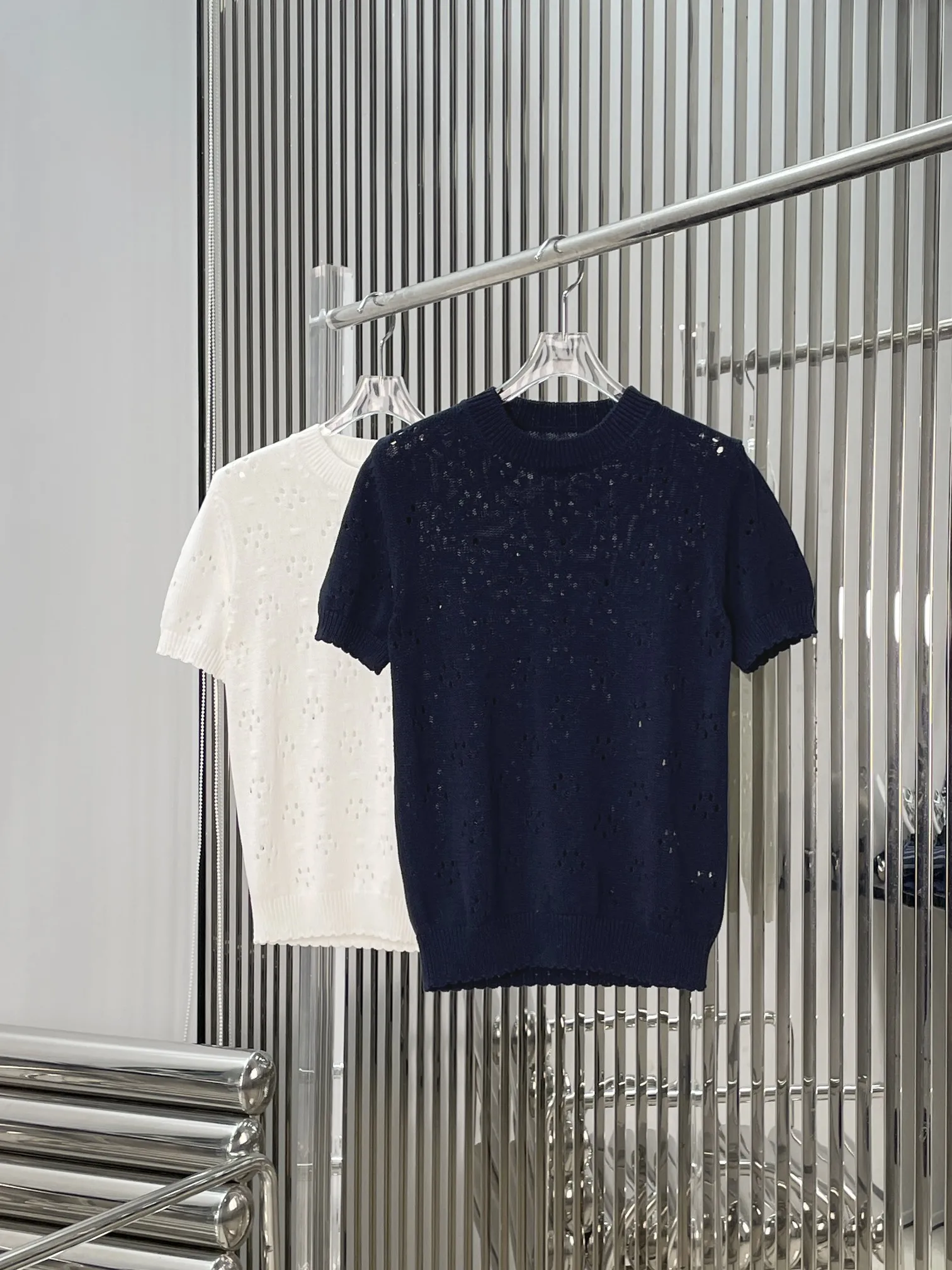 

High Quality Women's Knitted Short Sleeve Hollow out round Neck Top Fashionable Elegant Simple Style Summer Casual Wear