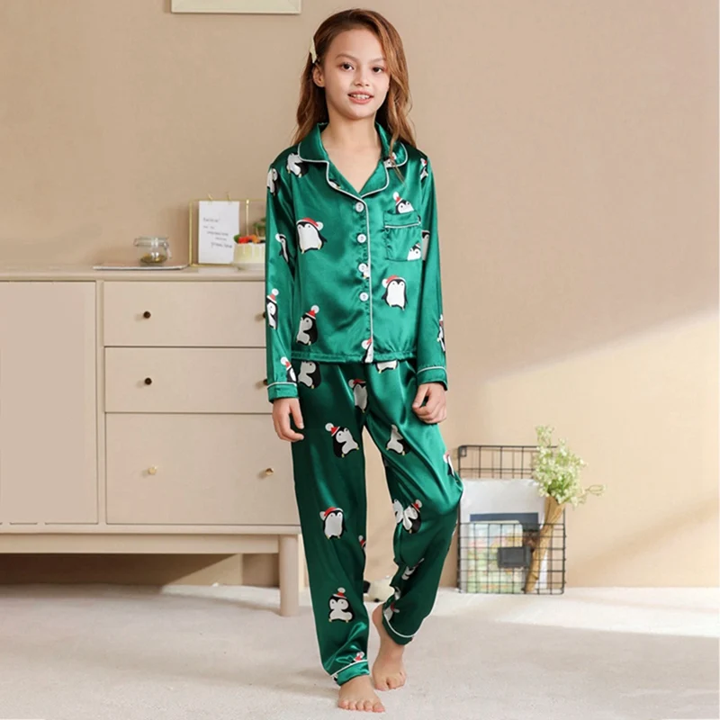 

Christmas Family Clothing Christmas Print Homewear Mom and Kids Pajamas Sets Comfortable Soft Wear Skin-friendly Sleepwear