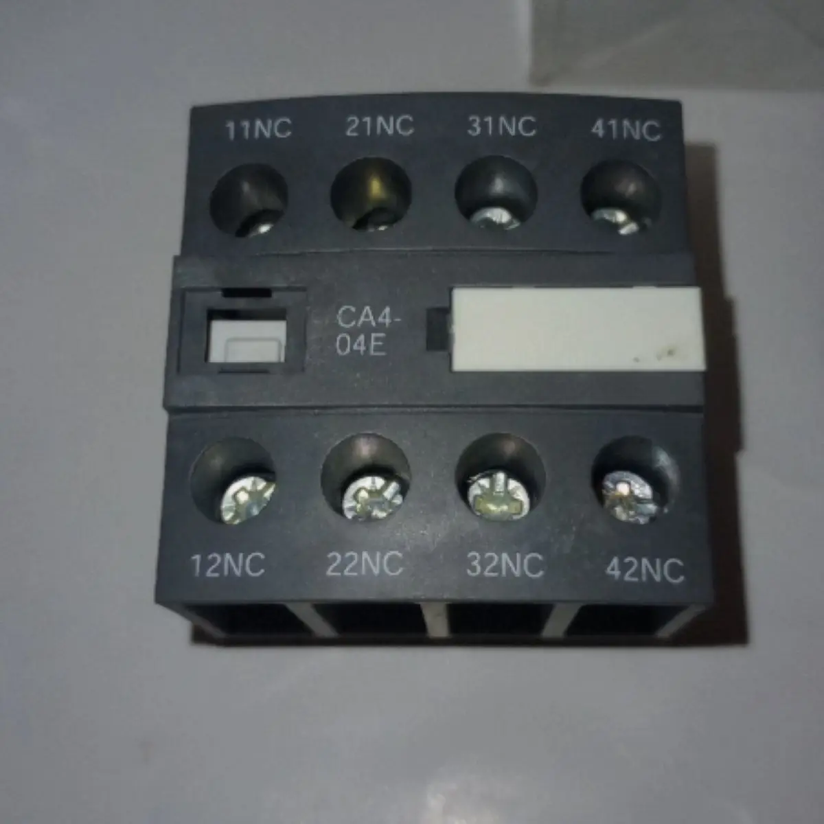 

10152410 CA4-04E 1SBN010140R1004 Блок вспомогательных контактов