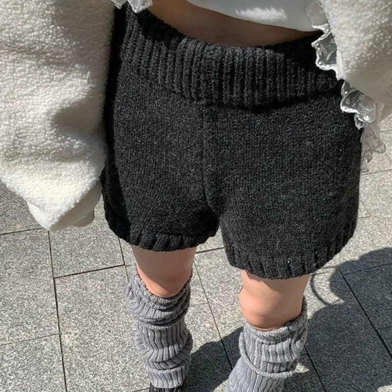 

Sexy Spice Girls Knitted Shorts 2025 Autumn and Winter High Waist Loose Straight Women's Shorts