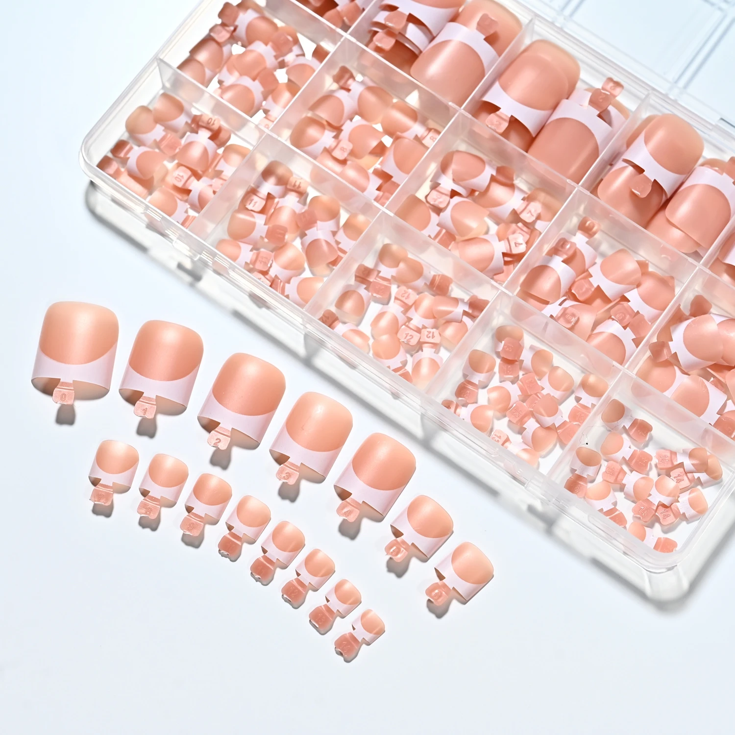 Play Mat - 150 Uñas Postizas Mate Nude Blancas