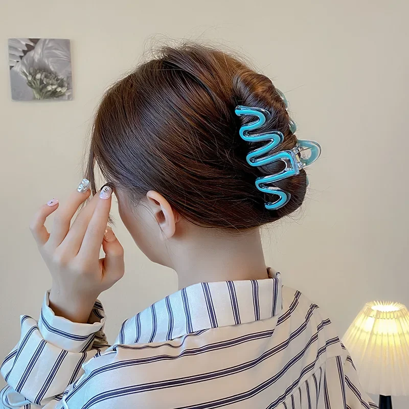 New Colorful Wave Hair Claw Hairpin Women Girls Fashion Design Korean Sweet Simple Irregular Hair Clip Headwear Accessories