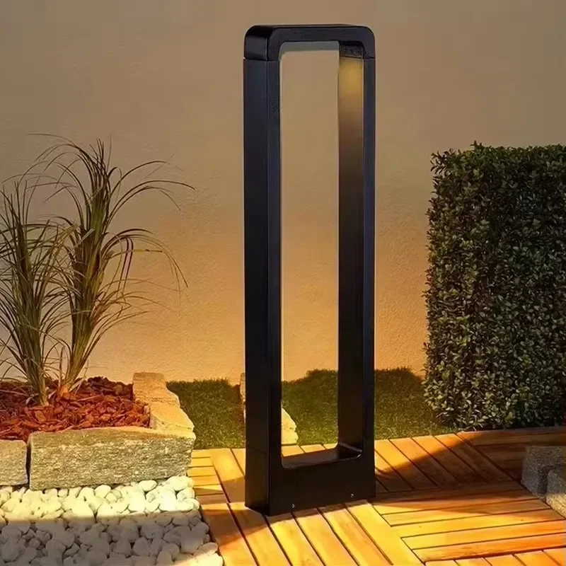 Ex-factory price Outdoor LED lawn light Die-cast aluminum IP65 waterproof light sensor High color rendering index 90 5-year
