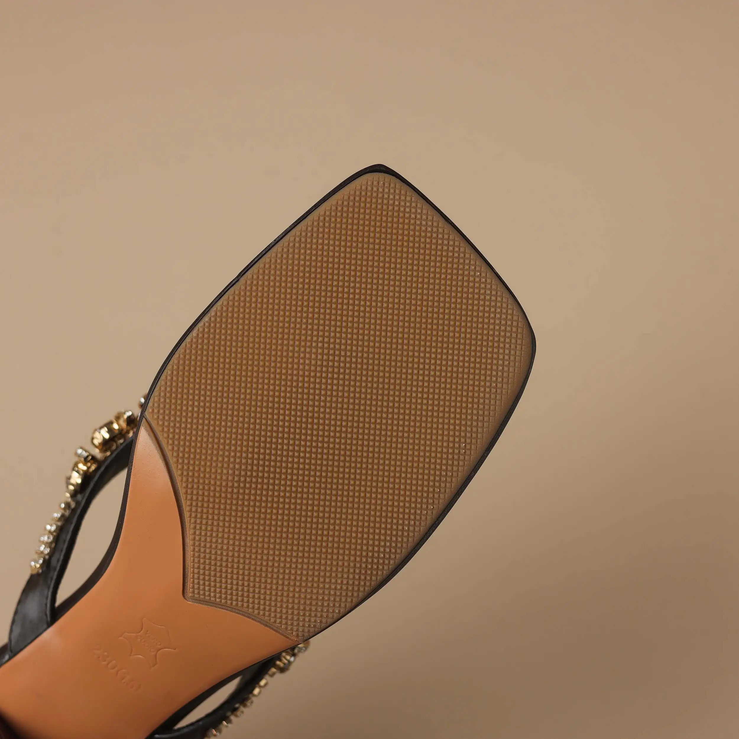 Big Size 32-43 High Heels Crystal Flip Flops Rhinestone Summer Shoes Office Lady Dating Elegant Mules Brand Modern Women Sandals view 4