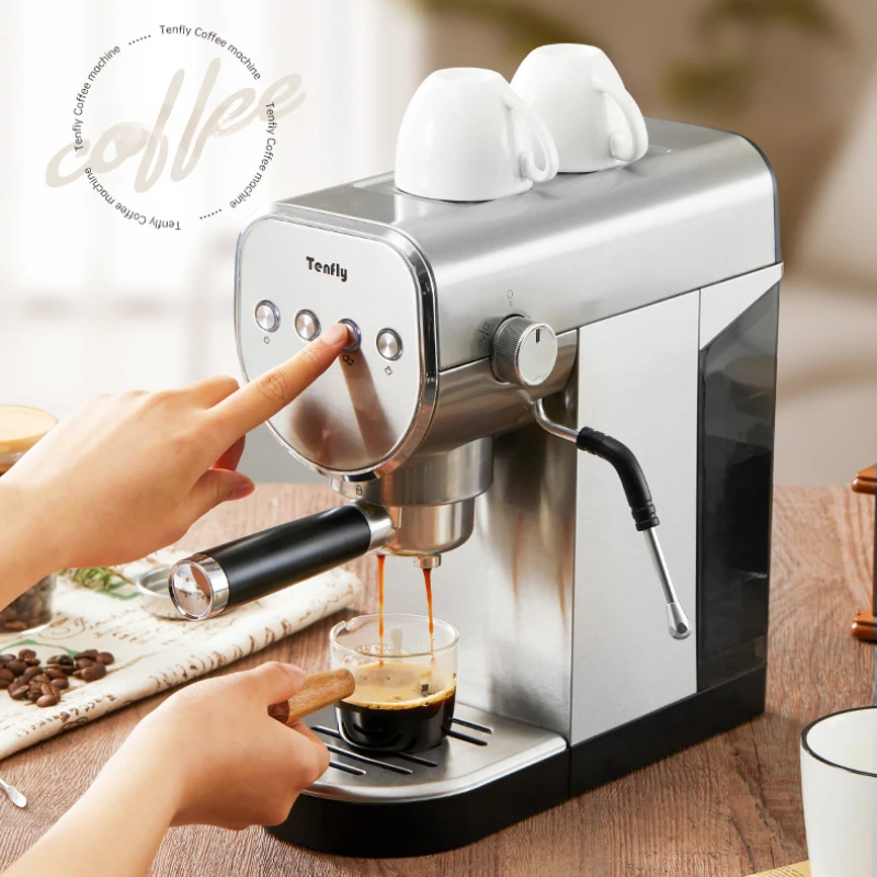 Italian semi-automatic 20bar high pressure extraction coffee machine Small household espresso machine that can make milk foam