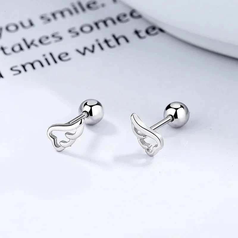 Simple Mini Wing Heart Stud Earrings For Women Cartilage Helix Tragus Ear Piercing Jewelry Gift pendientes 2024 tendencia