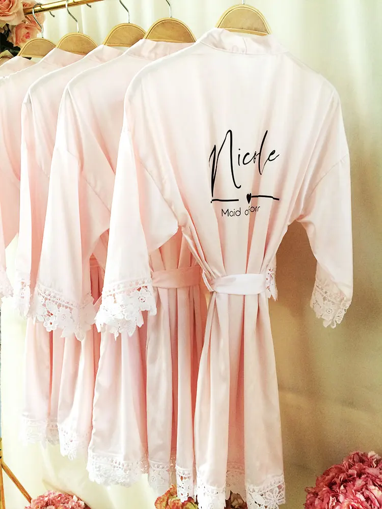 Personalisation Blush Robes Beautiful Sister of the Bride Dressing Gowns Wedding Day Silk Satin Kimonos Maid of Honor Robes 2023