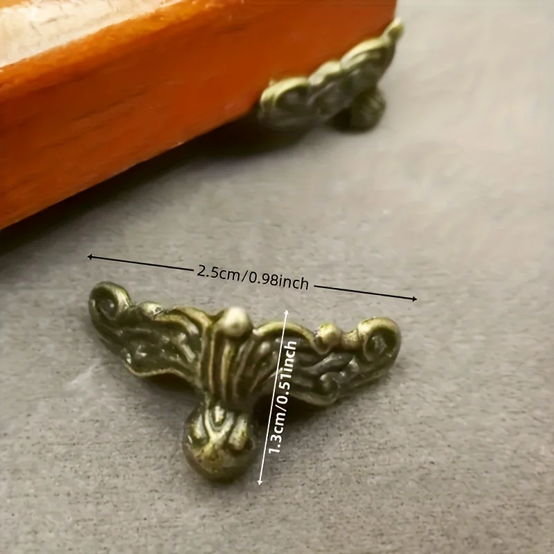 20-Pack Antique Bronze Metal Corner Protectors Furniture Leg Covers Decorative Edge Guard for Wood Box Protection