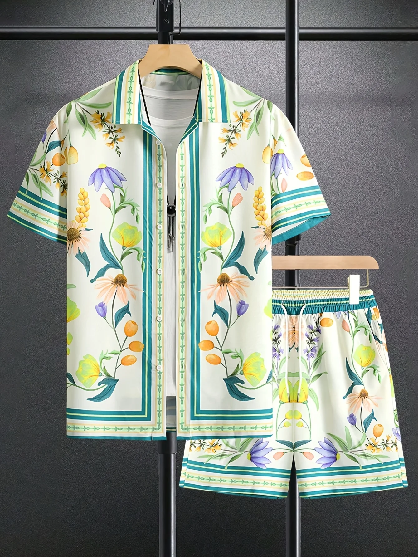 

2pcs Men's Flower Graphics Print Shorts Shirt Set Drawstring Waist Summer Beachwear Casual Attire Tropical Prints Asian Size