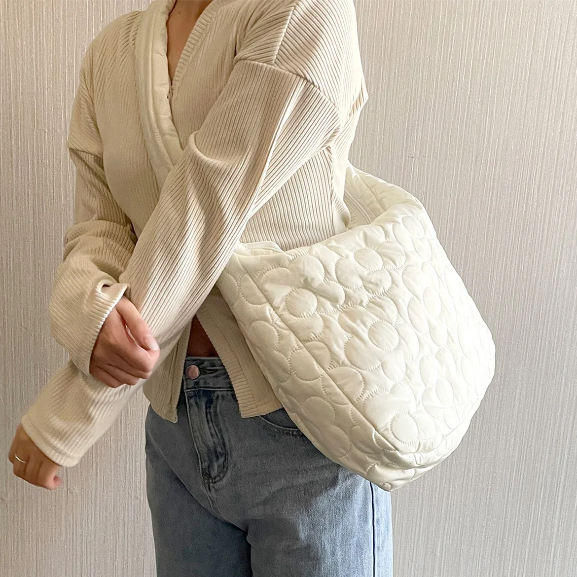 Milk White Women Pleated Hobos Shoulder Bags Large Capacity Ladies Quilted Flower Crossbody Bag Simple Female Tote Handbags