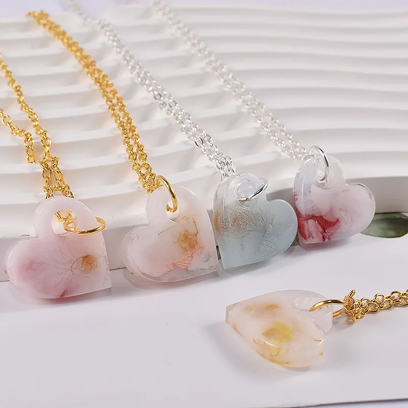 DIY liontin kristal epoksi cetakan Resin anting berbentuk hati dengan lubang cinta Hari Valentine coklat cetakan silikon
