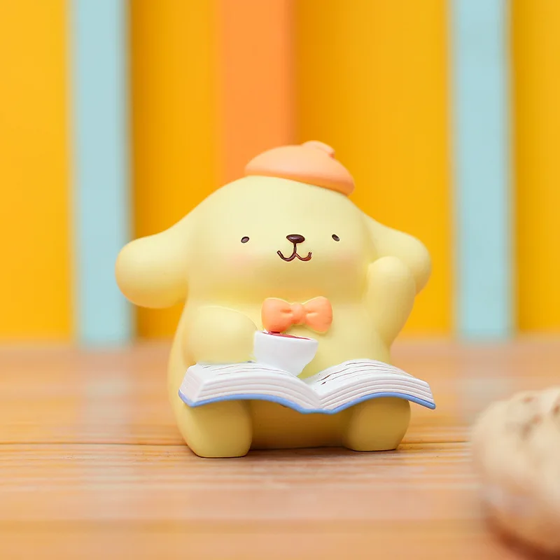 Sanrio Blind Box Pompompurin Kawaii Candy Series Modello di cartone animato Animazione intorno alla casa Decorazione torta Giocattolo per bambini