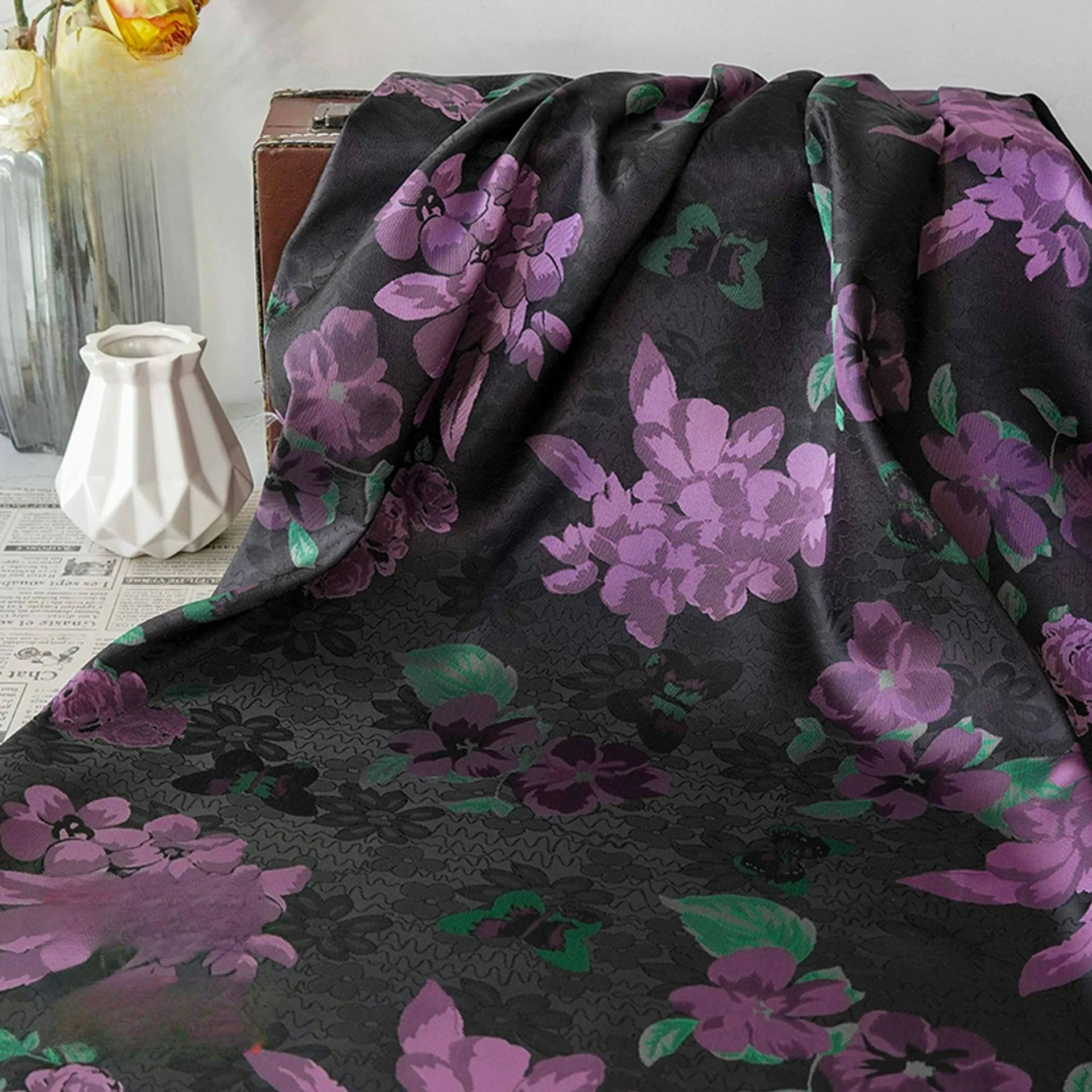 

Black Background with Purple Flower Jacquard Brocade Fabric for Dress Cheongsam Hanfu Shirts Cushion Sewing Upholstery Fabric