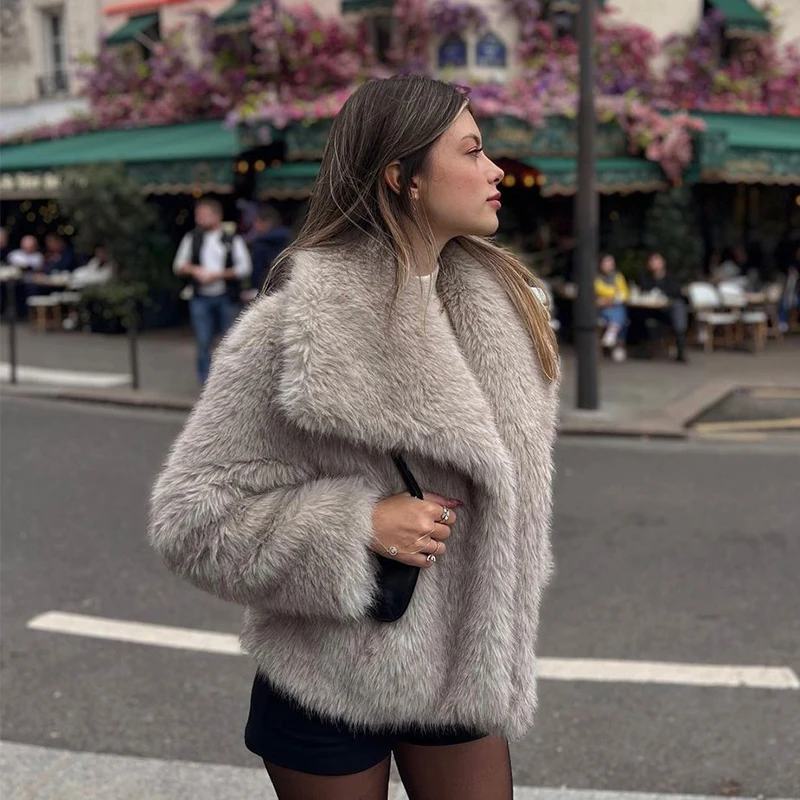 2024 Winter New Fashion Gradient Fluffy Fur Coat Women High Street Luxury Big Fur Collar Faux Fox Fur Female Overcoats