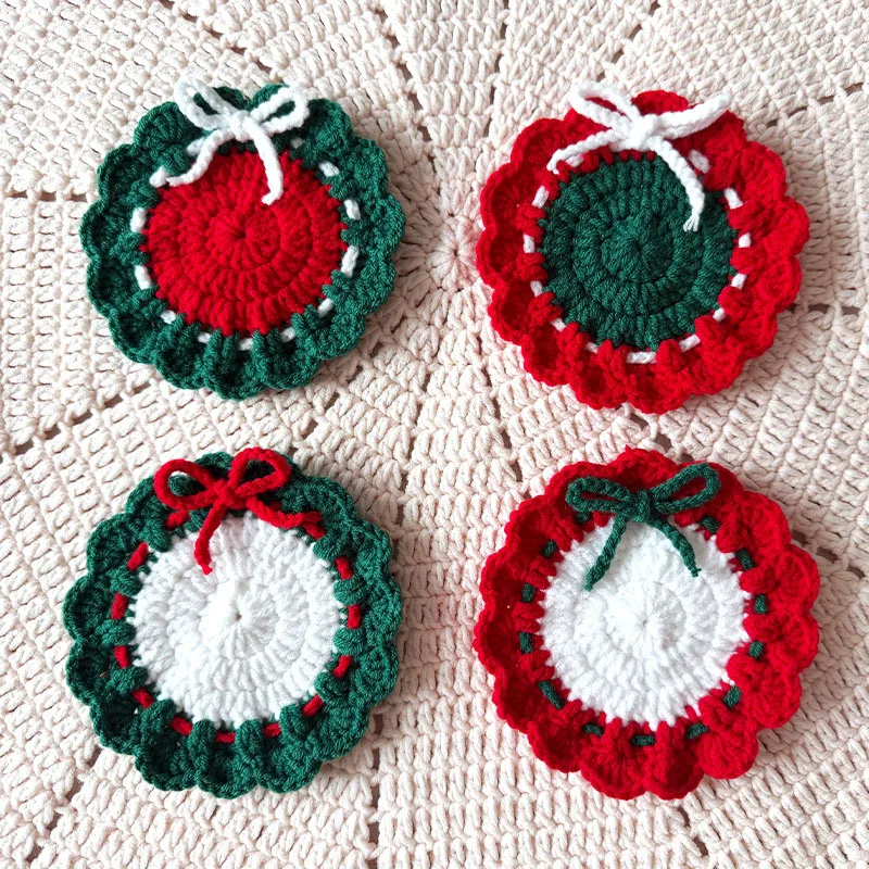 Handmade Crochet Christmas Coasters, Wreath Drink Coasters with Bow, Heat Resistant Table Decor for Mugs, Holiday Gift