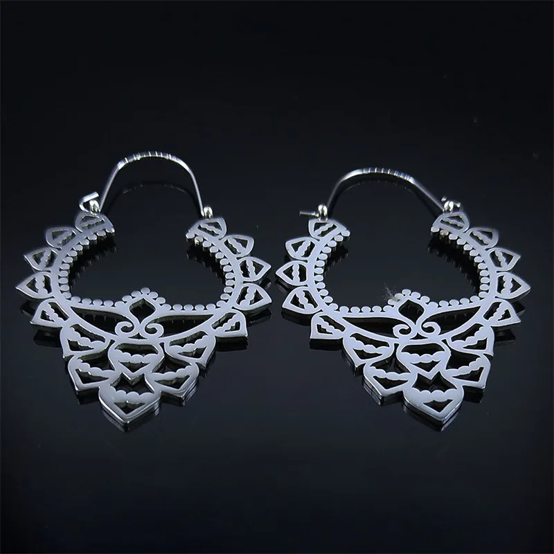 2024 New fashion stainless steel cutout flower flower earrings Bohemian carved earrings Feminine all matching earrings anniversa