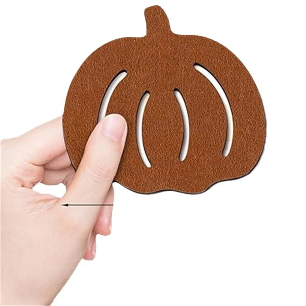 Felt Pumpkin-Shaped Coasters Halloween Drink Coasters Non-slip Heat-Resistant Table Mats Halloween Party Decorations Home Decor