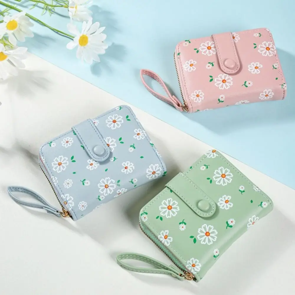 

Fashion PU Leather Daisy Folding Wallet Lovely Short Multi-card Slot Wallet Large Capacity Korean Style Daisy Purse Bag Girl