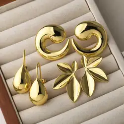 FLOLA Gold Plated Water Drop Earrings For Women Polished Half Leaf Ear Studs Simple Jewelry Gifts ersz95