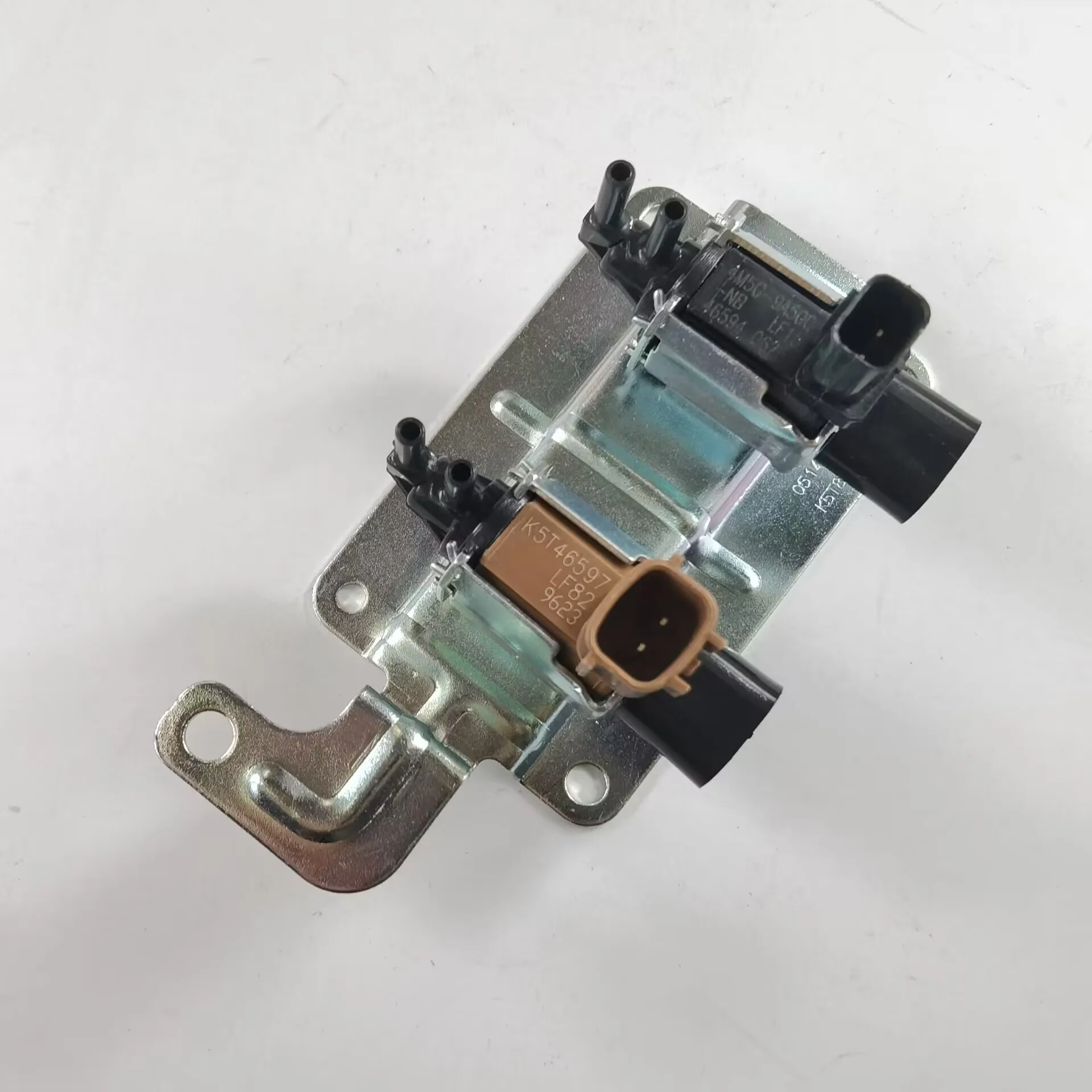 صمام لولبي LF82-18-740 LF8218740 Solenoid Valve for Mazda 3 5 6 CX-7 2004 - 2015 صمامات أخرى — تفصيل 4