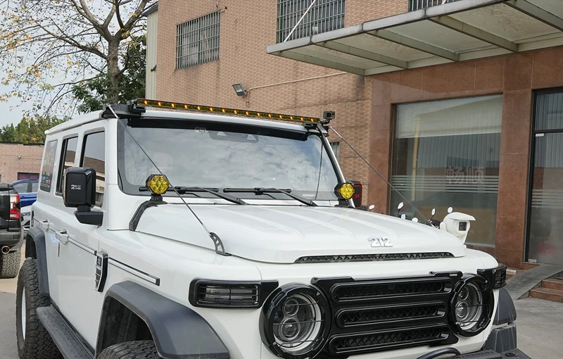 Car Roof Spotlight Bracket Suitable for BAIC 212 T01 24-26 Modified Auto Branch Separator Searchlight Multifunctional Bracket