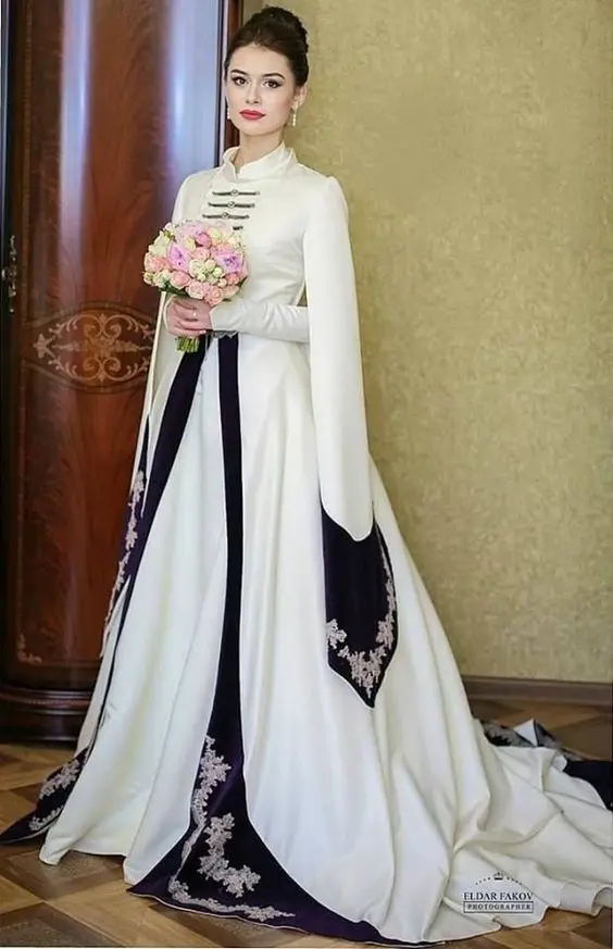 White Purple Muslim Caftan Wedding Dresses with Long Sleeve Cape Beaded Applique Embroidery Algerian Caucasian Bridal Gown