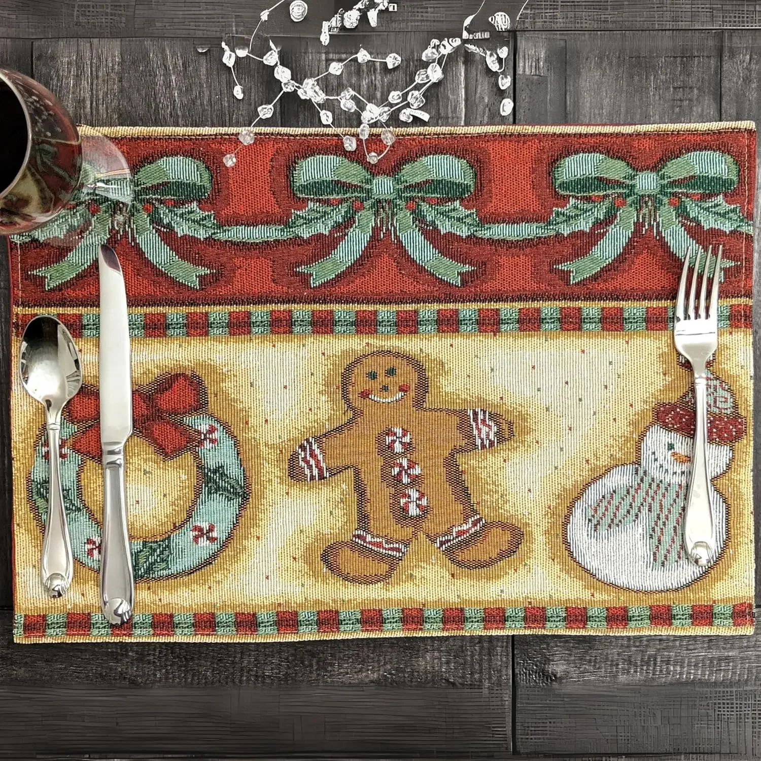 4/6pcs Gingerbread Snowman Sweets Wreath Print Single-Sided Cotton Linen Placemat Set for Christmas Table Decor