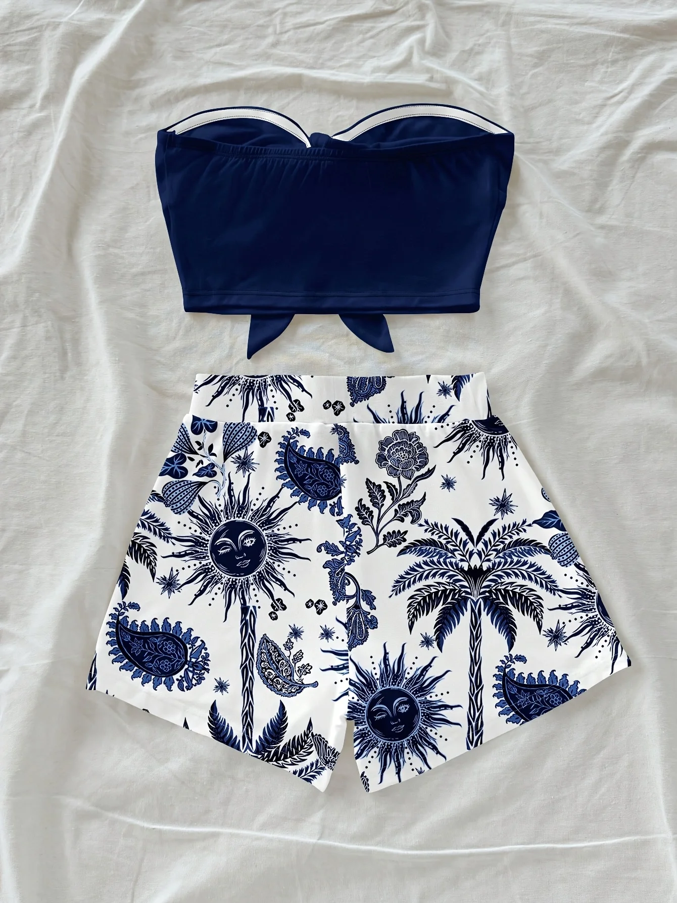 Women's Summer Vacation Coconut Tree and Sun God Cashew Print 2-Piece Set, Suitable for Vacation, Summer, and Fashionable Spring