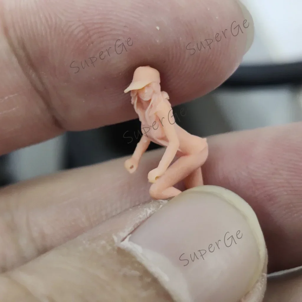 

1/64 1/43 Scale Model Resin Girl on BicycleUncolored Miniature Diorama Hand-painted S031