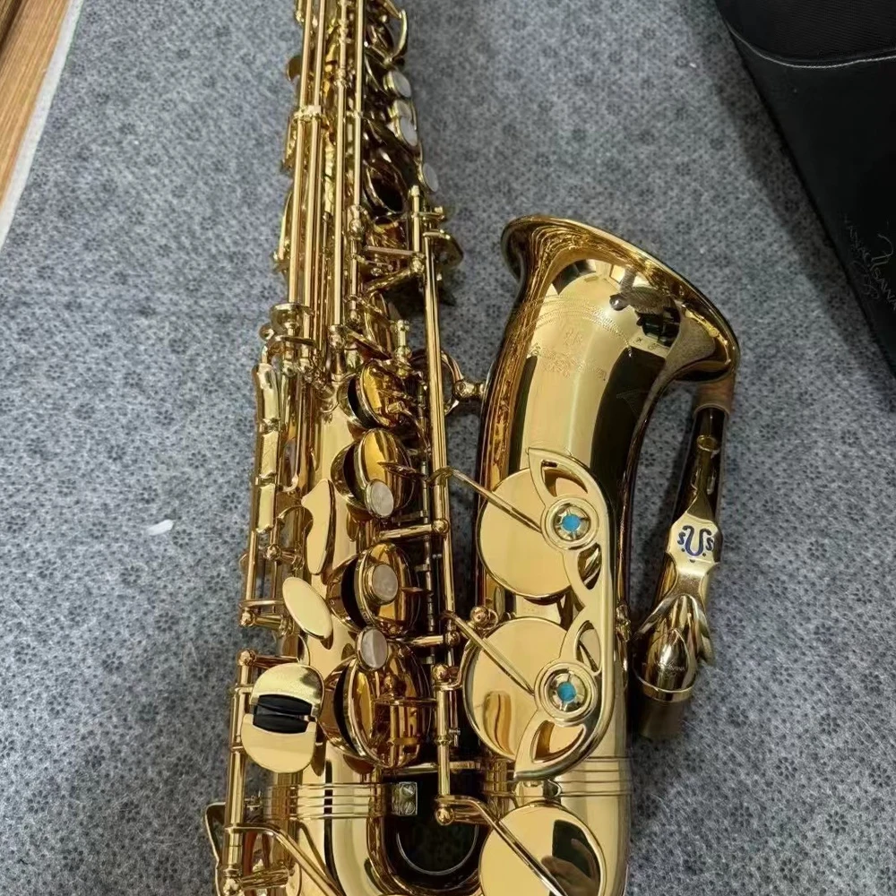 

Classic AW01 Alto Saxophone Eb Tuning Lacquered Gold Flat E Tone Brass Fine Flare with Accessories case