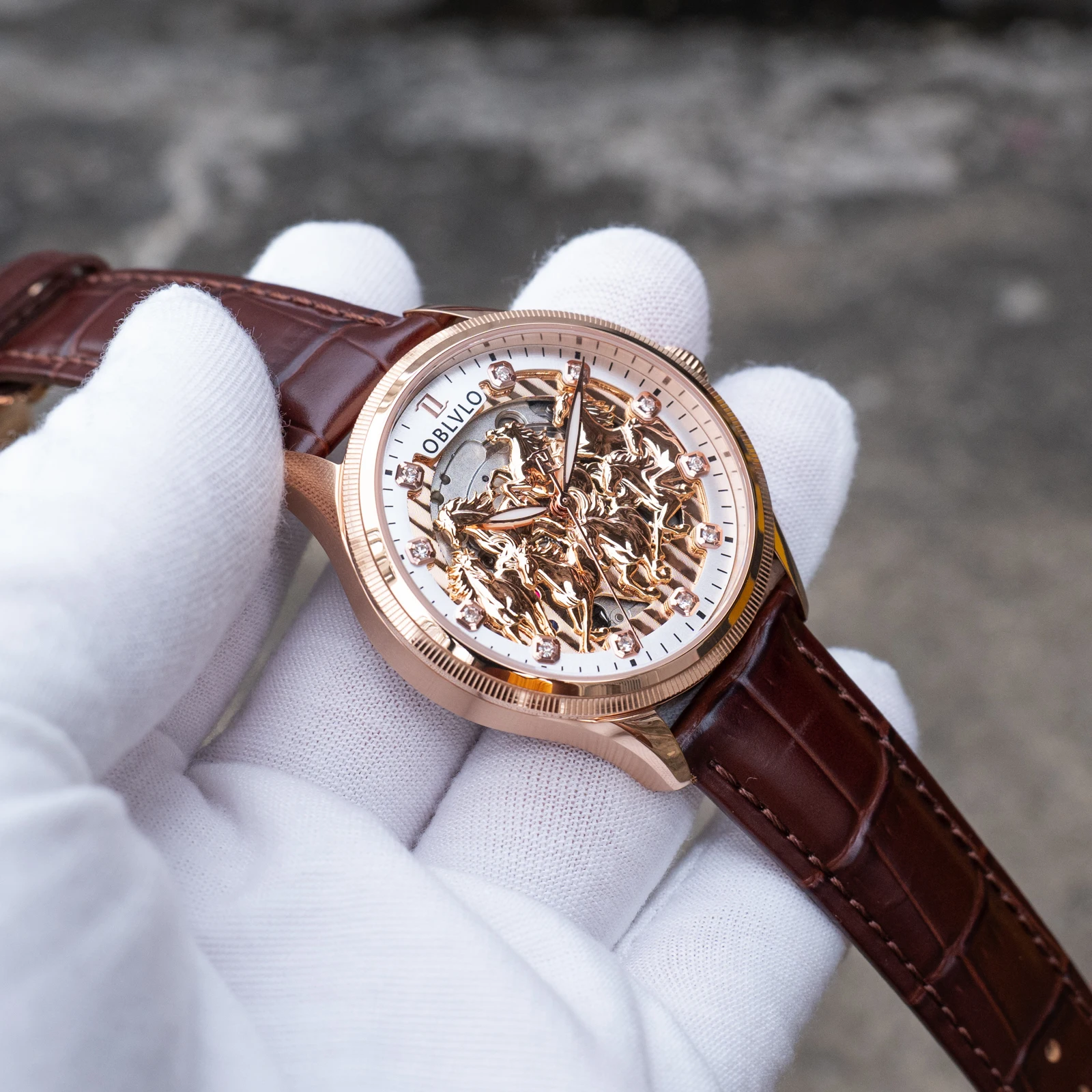 OBLVLO Men's Rose Gold 3D Horse Dial Automatic Watch with Crocodile Pattern Brown Leather Mechanical Fashion Clock VMH