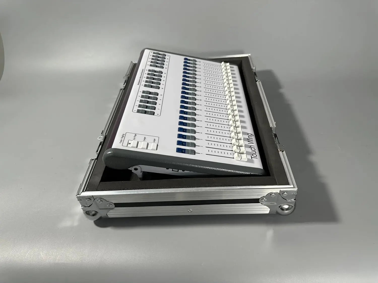 Touch Wing DJ Controller compatible with Titan Console Titan Mobile TT Quarz 192 Tiger Touch Pro Plus for Par Moving Head Light