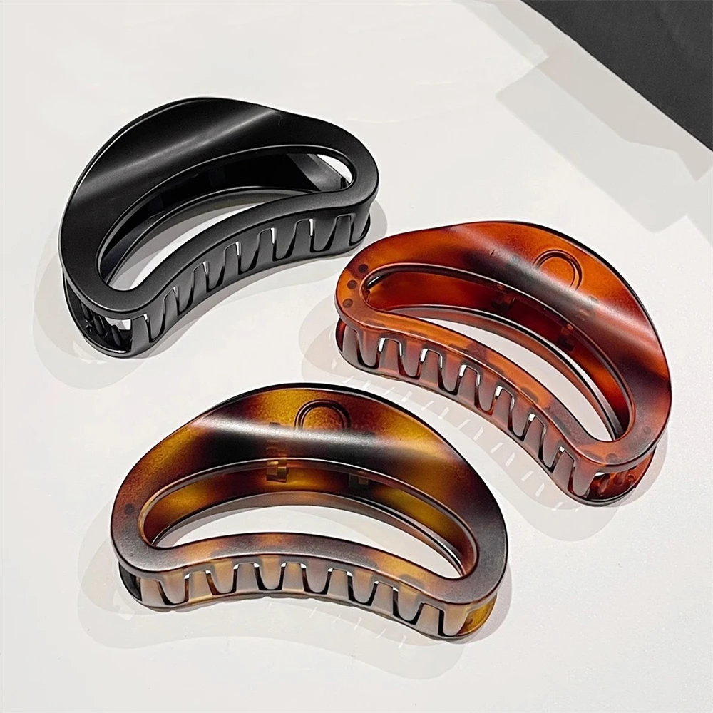 Clip di squalo femminile a forma di arco scavato da 1 pezzo, fermaglio per capelli semplice sul retro della testa, artigli per capelli a spirale