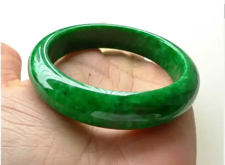 Light luxury jadeite jade bracelet glutinous ice seed full color full green jade bracelet female models elaborate gift