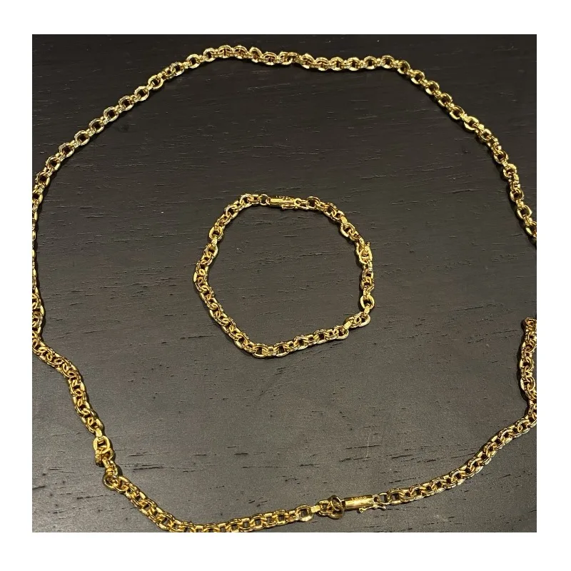 

Gold Trend Light Luxury High Sense Fashion Versatile Letter Necklace Bracelet Couple with The Same Style Men and Women Versatile