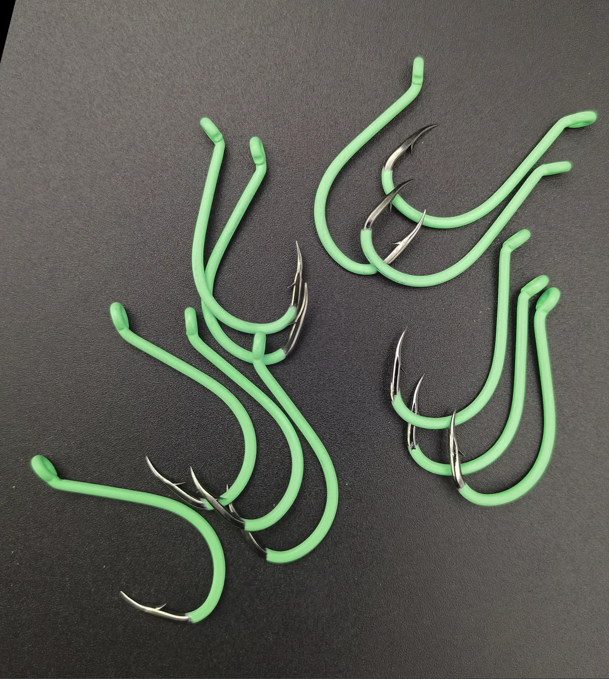 ZYZHE 8~18 Stück Leuchtend grüne Oktopus-Schnabelhaken aus hochlegiertem Kohlenstoffstahl, scharfe, versetzte Hakenspitze, Salzwasser- und Süßwasser-Angelhaken – Detail 8