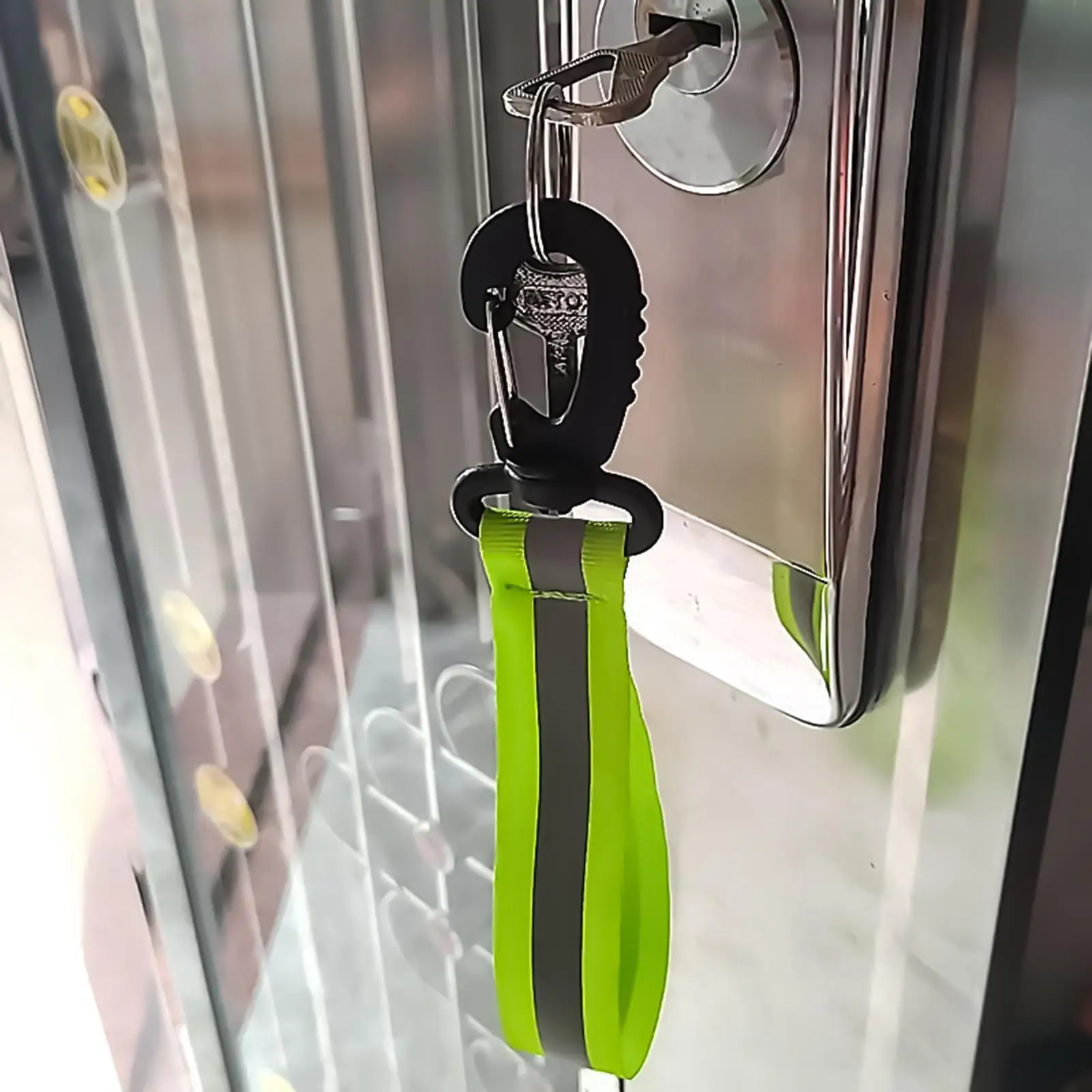 Reflective Keychain Strap High Visibility Tag Keyring Bag Safety Keychain For Running Walking Hiking Camping Cycling Sports