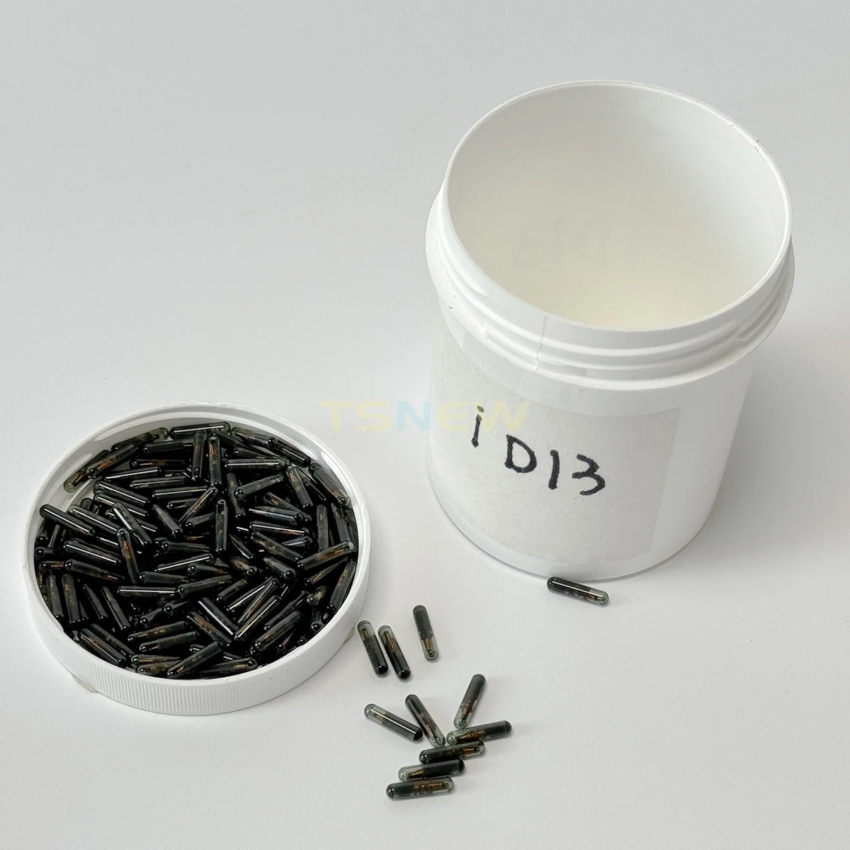 

10/20pcs Megamos 13 Glass Transponder Chip ID13 TP03 id 13 glass Auto Transponder chip