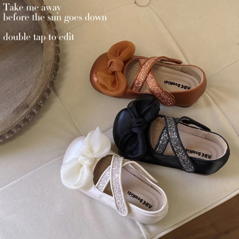 

Новые детские туфли для девочек в стиле принцессы, французские туфли с бантом, для костюмов и платьев, с мягкой подошвой.