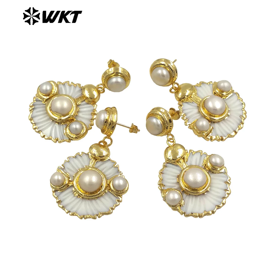 WT-MPE147 Versatile Lightweight Pearl Shell Earring With 18k Real Gold Plated For Women Precious Gifts