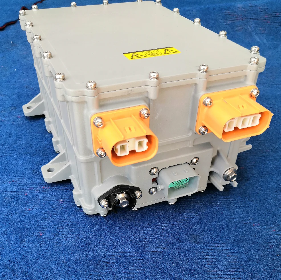 

Комбинированный 2 в 1, 6,6 кВт OBC + 2 кВт DCDC, 240–420 В