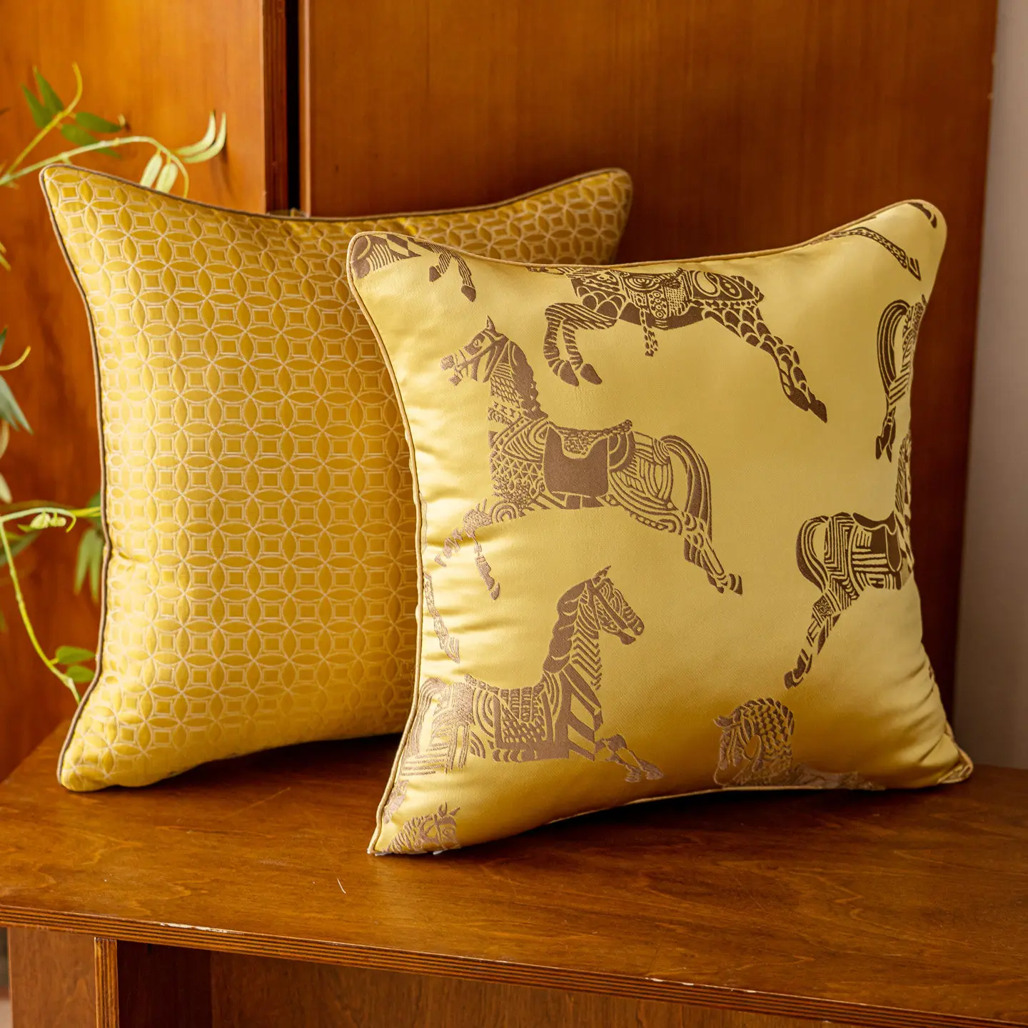 Modern High Precision Gold Cushion Cover Premium Horse Jacquard Pillow Covers Decorative Pillowcase Luxury Home Decor