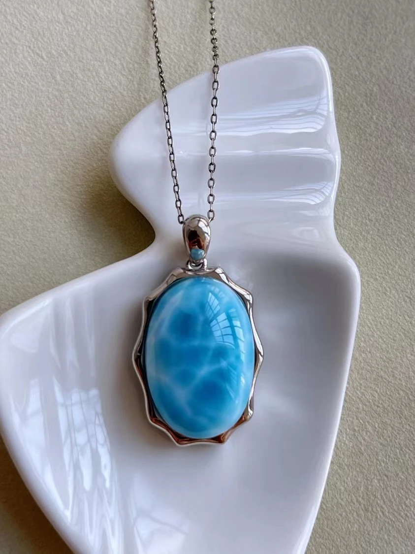 Natural Blue Larimar Oval Pendant Women Men 22.6*15.6mm Water Pattern 18K Gold Crystal Love Necklace From Dominia AAAAAAA